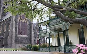 Myers Manor I Geelong Cbd